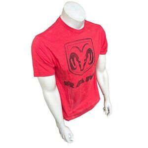 Spectra Men's Dodge Ram Truck Logo Red Short Sleeve Shirt Size Medium